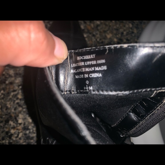 Short black boots - Picture 3 of 4